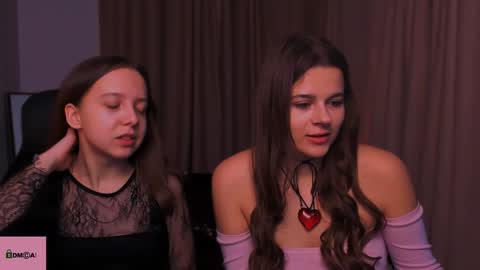 Snapshot of barbara_meow_ chatting on 12/23/24, 07:38 Barbara online show from 12/23/24, 07:38