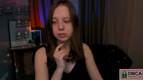 Snapshot of barbara_meow_ chatting on 01/07/25, 10:43 Barbara online show from 01/07/25, 10:43