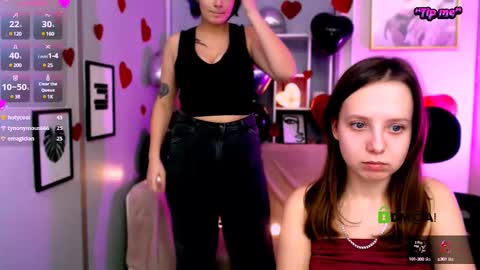 Snapshot of barbara_meow_ chatting on 02/14/25, 04:31 Barbara online show from 02/14/25, 04:31