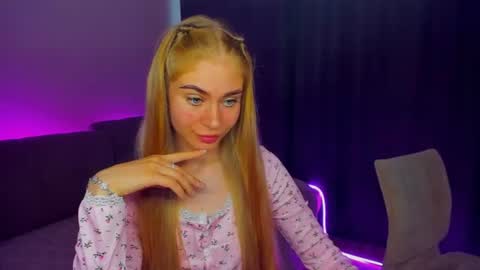 BarbaraChic online show from 07/18/26, 02:54