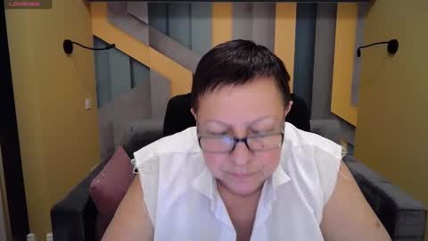 Snapshot of barbaraturners chatting on 12/19/24, 12:34 barbaraturners online show from 12/19/24, 12:34