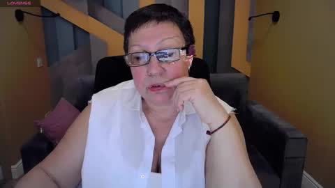 Snapshot of barbaraturners chatting on 01/12/25, 06:38 barbaraturners online show from 01/12/25, 06:38