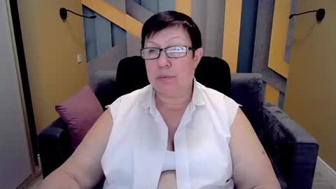 Snapshot of barbaraturners chatting on 02/10/25, 10:09 barbaraturners online show from 02/10/25, 10:09