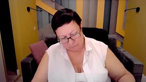 Snapshot of barbaraturners chatting on 02/15/25, 02:26 barbaraturners online show from 02/15/25, 02:26