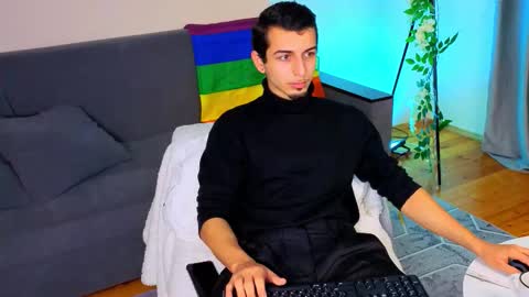 John online show from 12/03/25, 07:27