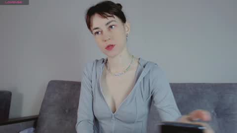 Amina online show from 01/09/25, 11:36