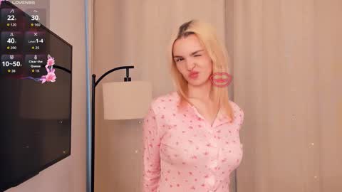 Snapshot of barberahuelsman chatting on 02/20/26, 08:16 Mikki online show from 02/20/26, 08:16