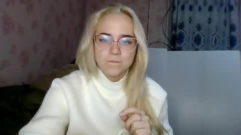 Snapshot of barbie___girl chatting on 12/04/25, 02:48 barbie___girl online show from 12/04/25, 02:48