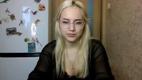 Snapshot of barbie___girl chatting on 12/20/25, 07:48 barbie___girl online show from 12/20/25, 07:48