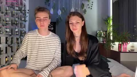 Snapshot of barbie_bi chatting on 03/01/25, 07:48 My name is Molly. Please say hello I like talking to you. If you have any wishes or obscene desires please use the tip menu online show from 03/01/25, 07:48