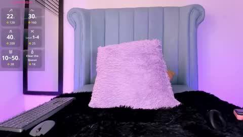 Snapshot of barbie_boy_ chatting on 04/24/26, 05:32 I work from home this is my room 3 online show from 04/24/26, 05:32