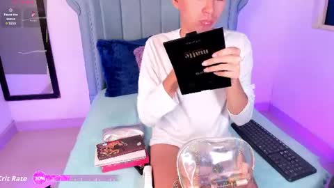 Snapshot of barbie_boy_ chatting on 06/10/26, 07:18 I work from home this is my room 3 online show from 06/10/26, 07:18