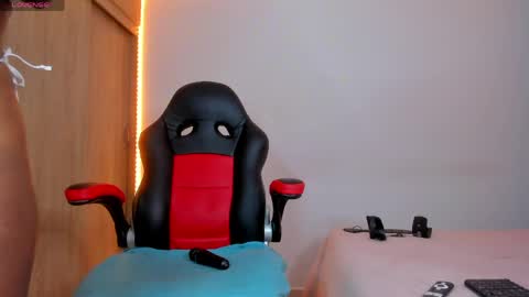 Nicolle  online show from 05/23/26, 11:03