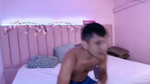 Snapshot of barbieandandru chatting on 10/08/25, 09:23 barbieandandru online show from 10/08/25, 09:23