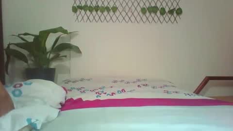 Snapshot of barbiee_queen chatting on 12/15/25, 12:04 Barbie Queen trans ebonytrans transgirl ass anal online show from 12/15/25, 12:04