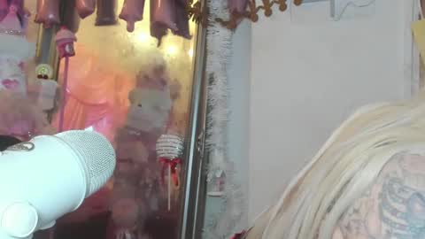Snapshot of barbieely chatting on 12/20/24, 10:27 ely ink online show from 12/20/24, 10:27