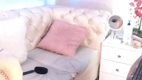 Snapshot of barbiefox_ chatting on 05/01/26, 12:59 barbiefox_ online show from 05/01/26, 12:59