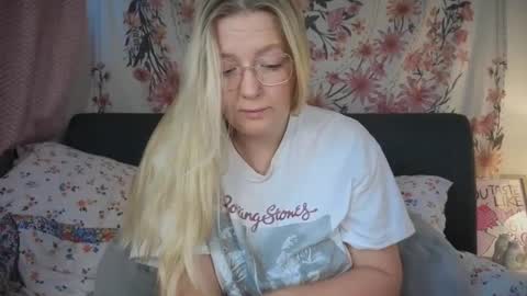 barbiegirl966 online show from 01/11/26, 09:47