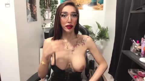 Issa Trap online show from 11/24/25, 06:29