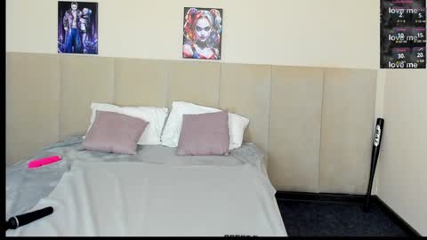 Snapshot of barbiemuscle1 chatting on 12/06/24, 06:04 Barbie online show from 12/06/24, 06:04