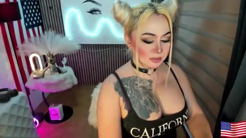 Snapshot of barbietop_alexa69 chatting on 09/24/25, 05:16 Miss Alexa Fields online show from 09/24/25, 05:16