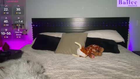 Snapshot of barbirgirlyy chatting on 10/04/25, 10:08 Bailee Valencia online show from 10/04/25, 10:08