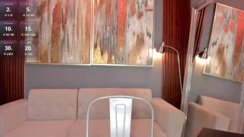 Luna online show from 12/01/25, 08:25