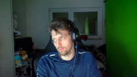 Snapshot of barca200 chatting on 02/13/25, 09:38 barca200 online show from 02/13/25, 09:38