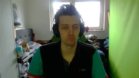 Snapshot of barca200 chatting on 02/23/25, 12:27 barca200 online show from 02/23/25, 12:27