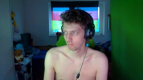 Snapshot of barca200 chatting on 09/15/25, 05:07 barca200 online show from 09/15/25, 05:07