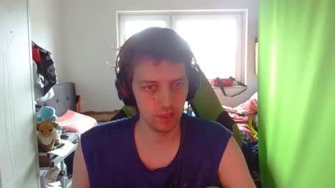 Snapshot of barca200 chatting on 11/18/25, 11:03 barca200 online show from 11/18/25, 11:03