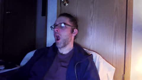 Snapshot of barebearstudio chatting on 03/18/26, 06:38 barebearstudio online show from 03/18/26, 06:38