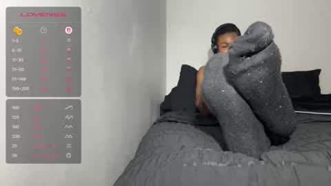 Snapshot of bareffoot10 chatting on 02/26/26, 06:40 bareffoot10 online show from 02/26/26, 06:40