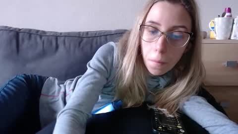 Lena online show from 02/02/26, 09:19