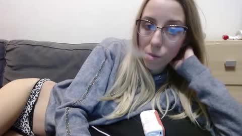 Lena online show from 02/25/26, 05:11