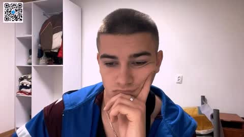 Eric online show from 12/17/25, 07:42