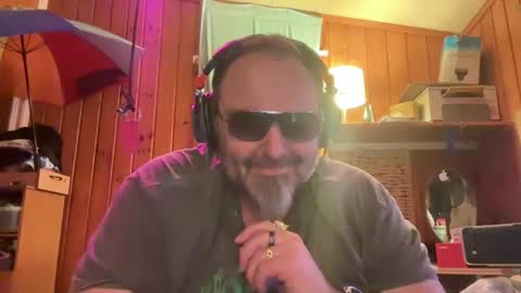 Snapshot of barewolf420 chatting on 12/01/25, 01:16 barewolf420 online show from 12/01/25, 01:16