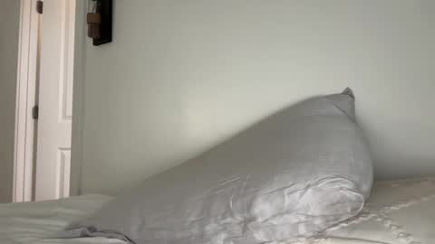 chicka online show from 03/05/25, 09:26