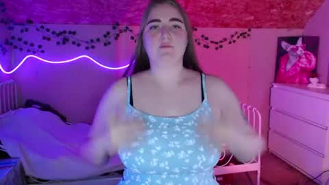 Sue  online show from 06/25/26, 07:35