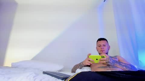 Bruce  online show from 02/03/25, 07:07