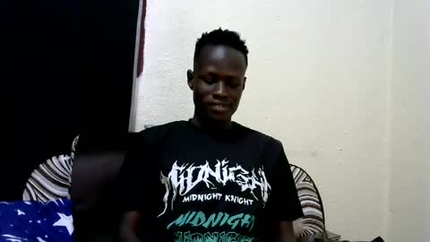 Snapshot of bashlouis1 chatting on 06/20/26, 09:12 bashlouis1 online show from 06/20/26, 09:12