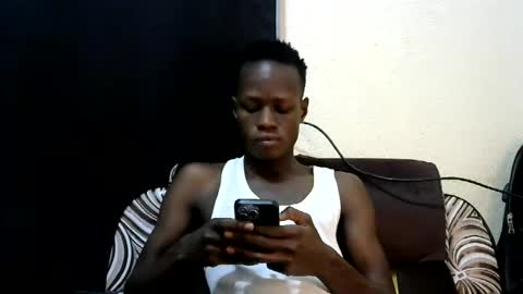 Snapshot of bashlouis1 chatting on 07/12/26, 08:38 bashlouis1 online show from 07/12/26, 08:38