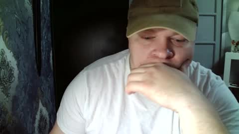 Snapshot of basi_look chatting on 02/14/25, 06:45 basi_look online show from 02/14/25, 06:45