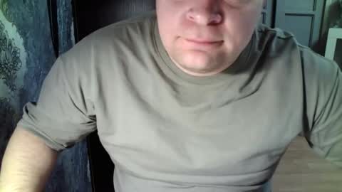 Snapshot of basi_look chatting on 02/20/25, 06:50 basi_look online show from 02/20/25, 06:50