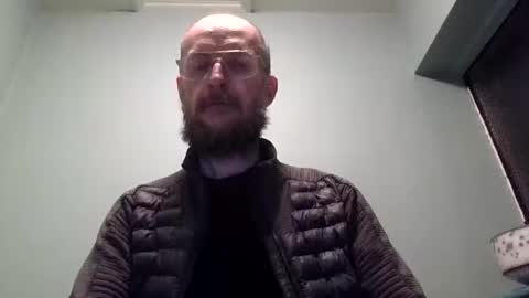 Snapshot of basiccamguy chatting on 10/12/25, 07:35 basiccamguy online show from 10/12/25, 07:35