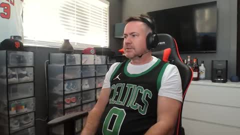 Snapshot of basketballjerseygang chatting on 11/27/25, 07:05 Jordan online show from 11/27/25, 07:05