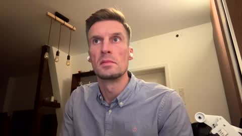 Snapshot of basst23 chatting on 02/22/25, 12:16 basst23 online show from 02/22/25, 12:16