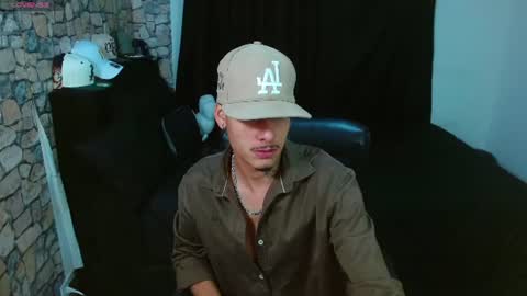 Snapshot of bastiaan_28 chatting on 07/18/26, 01:21 Bastian online show from 07/18/26, 01:21