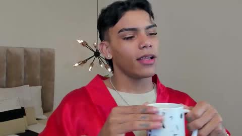 Snapshot of bastian_carter chatting on 11/14/25, 12:04 Bastian online show from 11/14/25, 12:04