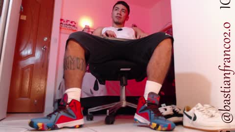 Bastian Independent Model online show from 12/17/24, 03:50